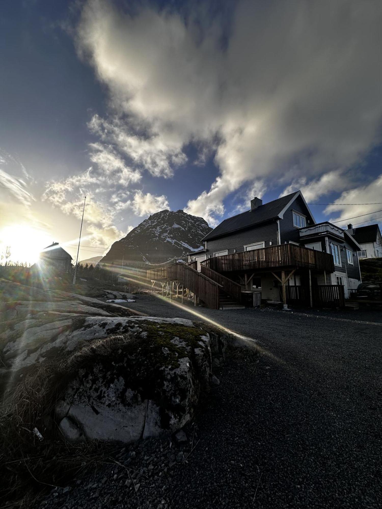 Kb Basement Apartment Sørvågen Εξωτερικό φωτογραφία